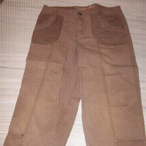 Cotton Ginny Brown Capri Pants Size 9